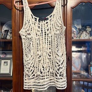 Body Central M crocheted tank